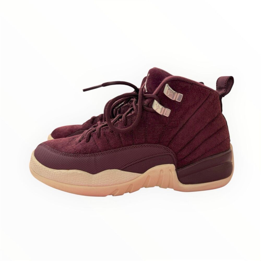 Jordan Retro 12 “Bordeaux” Youth Size 4 - Women’s size 6 - Picture 3 of 6